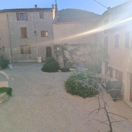 Appartamento Au Puits De Figa Figanières Esterno foto