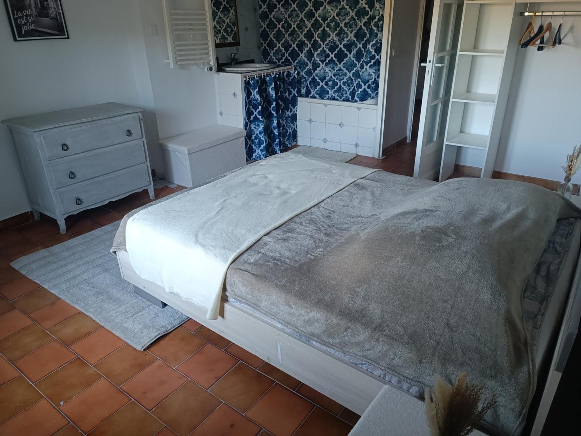 Appartamento Au Puits De Figa Figanières Esterno foto